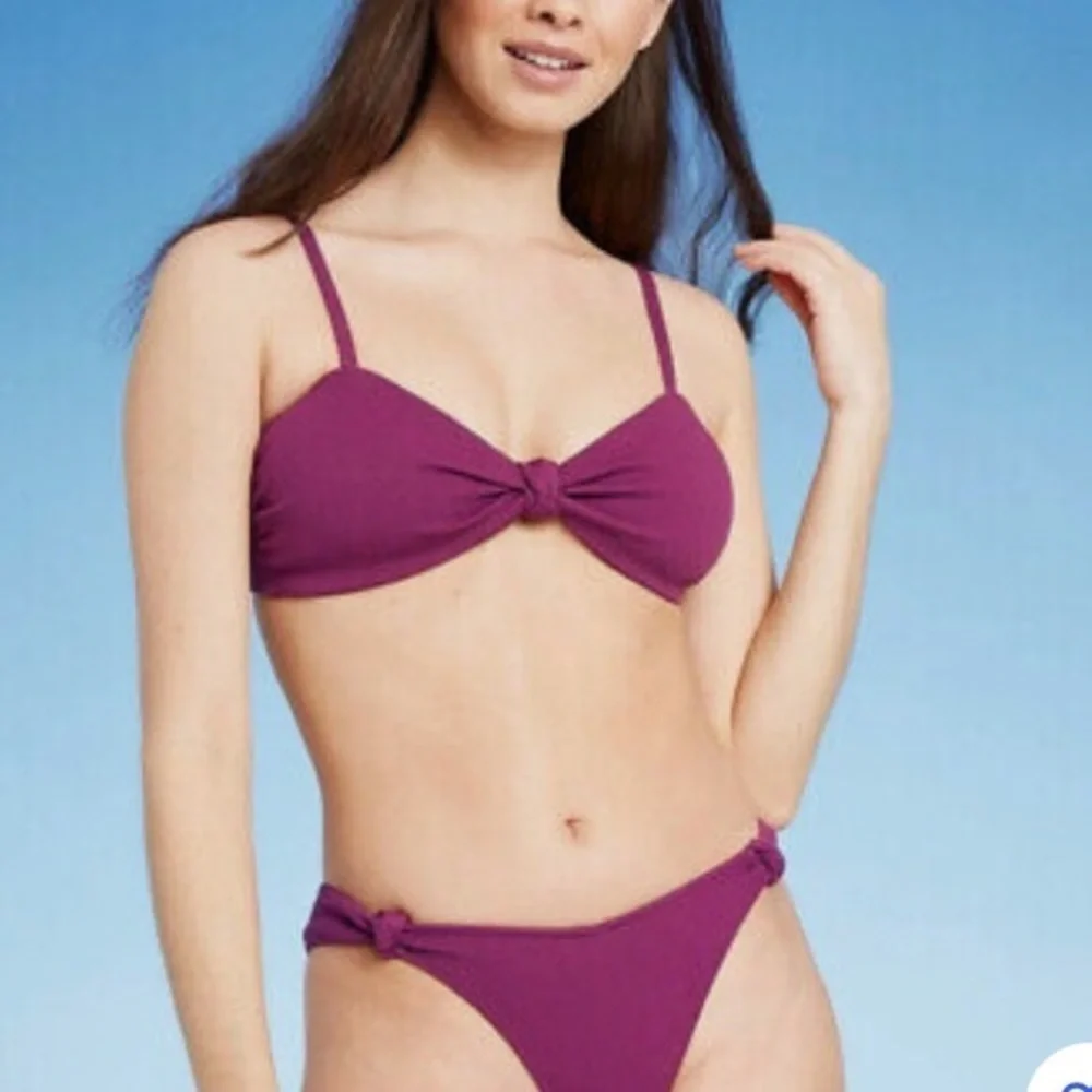 Shade & Shore Front Tie Bikini Top- Berry‎